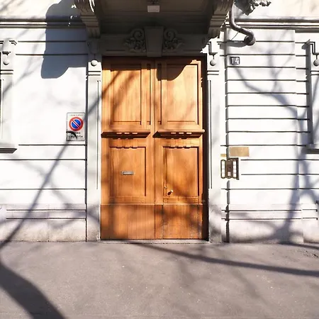 Refined And Bright One-bedroom Near Risorgimento Apartment *