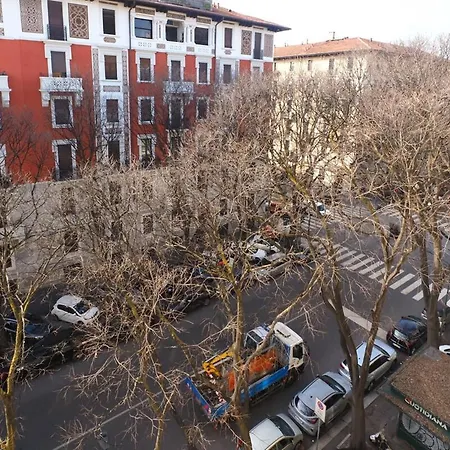 Refined And Bright One-bedroom Near Risorgimento
